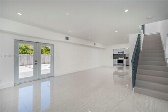 590 SW 23rd Ave in Miami, FL - Building Photo - Building Photo