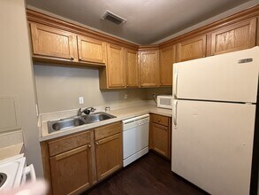 4800 Rilma Ave in Sarasota, FL - Foto de edificio - Building Photo