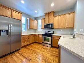 8360 Roseto Rd in Roseville, CA - Building Photo - Building Photo