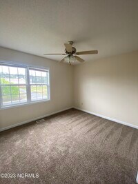 160 Cornerstone Pl photo'