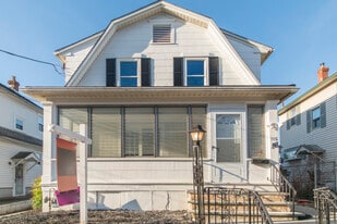 115 N Lafayette Ave, Unit A - Downstairs in Morrisville, PA - Building Photo