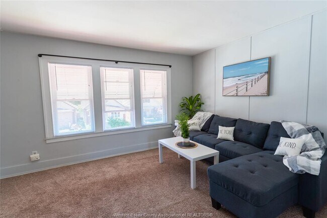 1664 Goyeau St in Windsor, ON - Building Photo - Building Photo