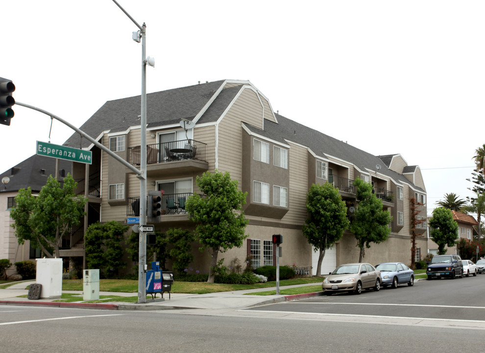 1275 E Ocean Blvd in Long Beach, CA - Foto de edificio