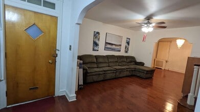 103 W Spencer Ave in Philadelphia, PA - Foto de edificio - Building Photo