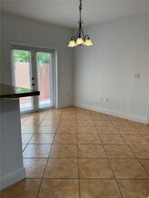 5984 SW 8th St in West Miami, FL - Building Photo - Building Photo