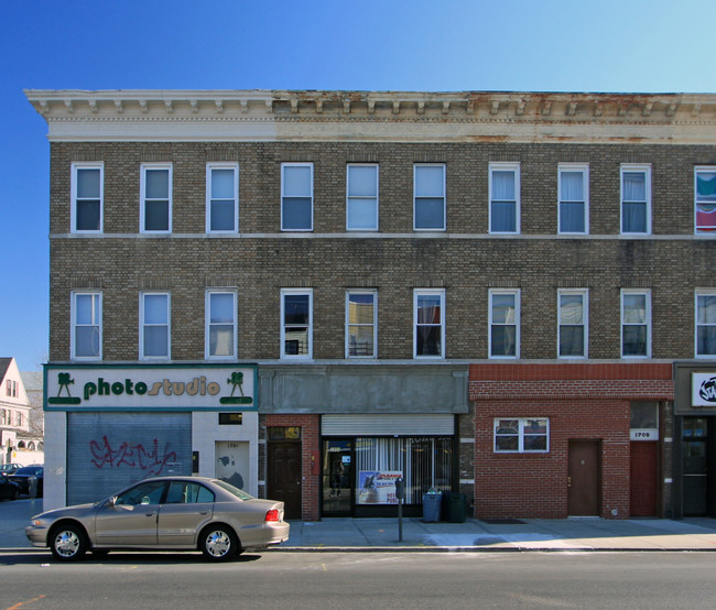 1703 Bath Ave in Brooklyn, NY - Building Photo - Building Photo