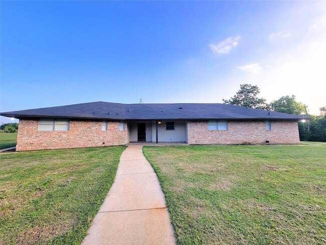 property at 3902 E Bankhead Hwy