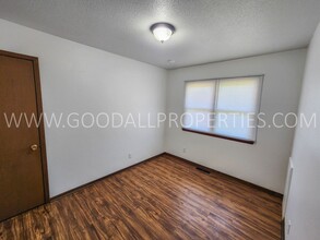 606 Main St in Van Meter, IA - Building Photo - Building Photo