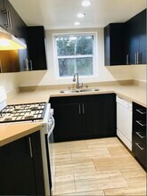 13012 Riverside Dr in Los Angeles, CA - Building Photo - Building Photo