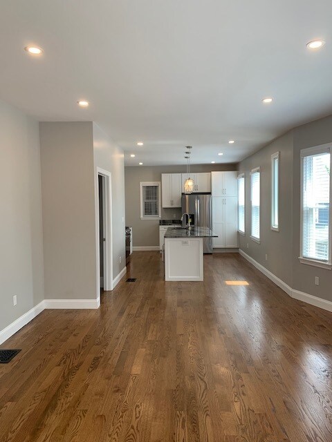 5 Edward St, Unit 5.5 in Medford, MA - Building Photo - Building Photo