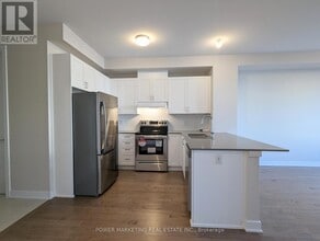 25 Chasing Grv in Ottawa, ON - Building Photo - Building Photo