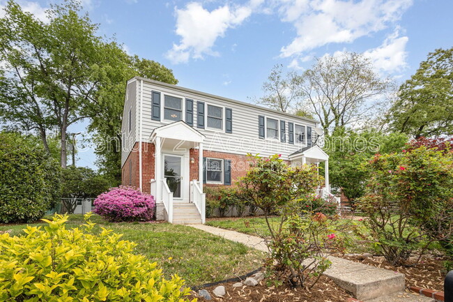 property at 2034 Arlington Terrace