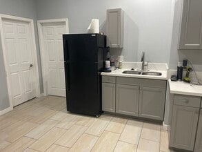 2904 E 63rd St, Unit A in Long Beach, CA - Foto de edificio - Building Photo