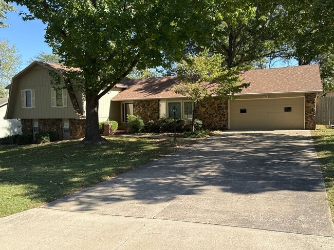 property at 2566 S Brandon Ave