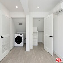 4297 Tujunga Ave in Los Angeles, CA - Building Photo - Building Photo