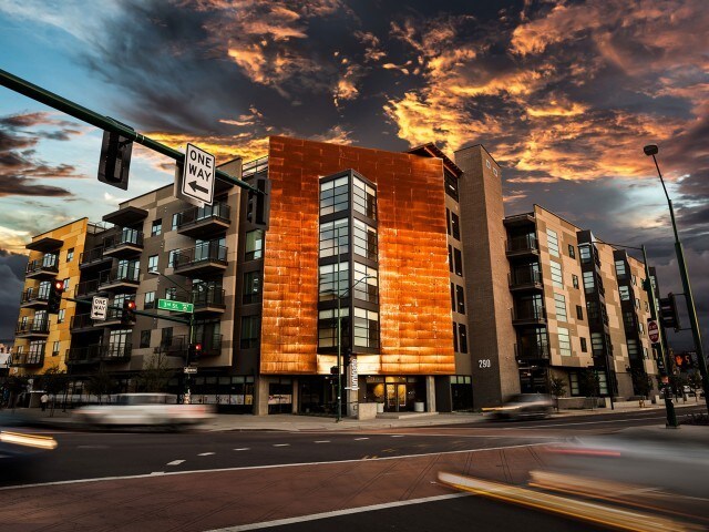 iLuminate in Phoenix, AZ - Building Photo