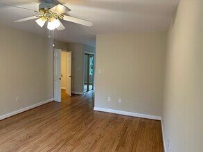 2206 Fort Ward Pl in Alexandria, VA - Building Photo - Building Photo