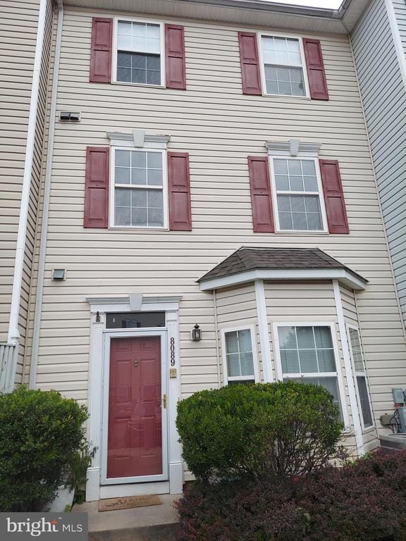 8089 Brookstone Ct in Severn, MD - Foto de edificio - Building Photo