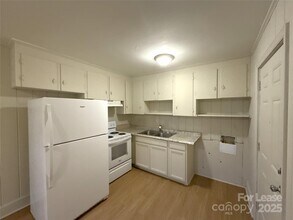 4409 Brooktree Dr in Charlotte, NC - Building Photo - Building Photo