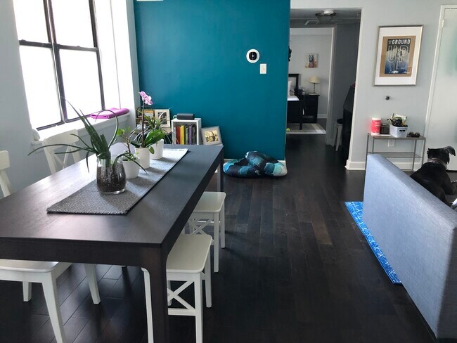 3902 14th St NW, Unit 117 in Washington, DC - Foto de edificio - Building Photo