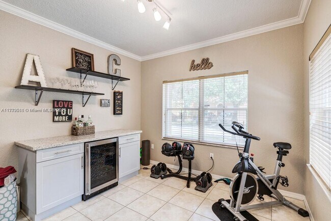 8544 NW 140th Terrace in Miami Lakes, FL - Building Photo - Building Photo