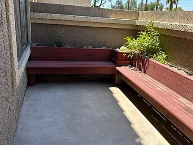 1905 E University Dr in Tempe, AZ - Foto de edificio - Building Photo