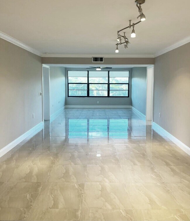 property at 6097 Balboa Cir