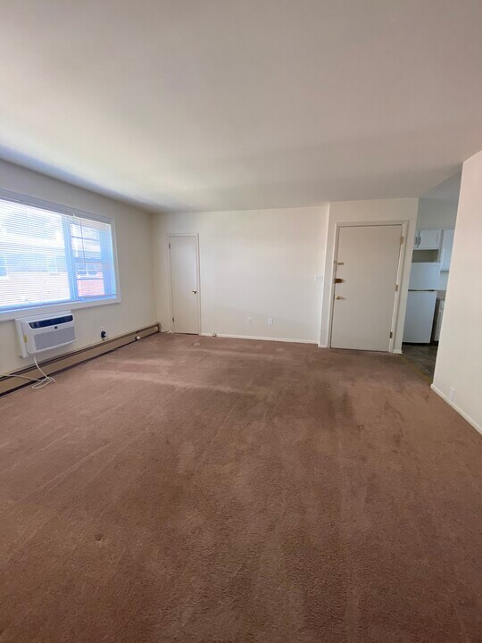 14 Passaic Ave in Nutley, NJ - Building Photo