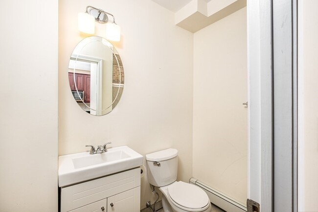 63 Mozart St, Unit R in Boston, MA - Building Photo - Building Photo