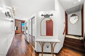408 W St Clair Ave in Cleveland, OH - Building Photo - Building Photo