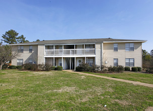 The Landings at Sylacauga in Sylacauga, AL - Building Photo - Building Photo