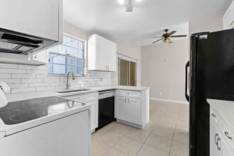 4751 Deer Run Rd in St. Cloud, FL - Building Photo - Building Photo