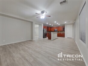 18378 W Westfall Way in Surprise, AZ - Building Photo - Building Photo