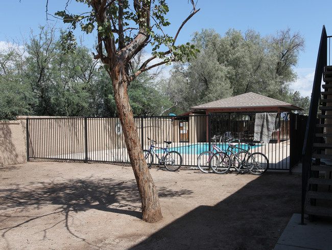 Mohave Park Apartments in Tucson, AZ - Building Photo - Building Photo