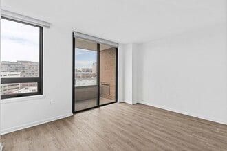 The Millennium in Arlington, VA - Foto de edificio - Interior Photo