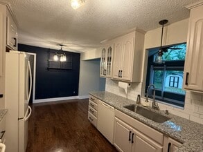 15350 Drexel Way in Apple Valley, MN - Building Photo - Building Photo