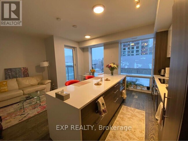 428 Sparks St. in Ottawa, ON - Building Photo - Building Photo