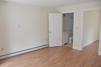 429 Central St in Manchester, NH - Building Photo - Building Photo