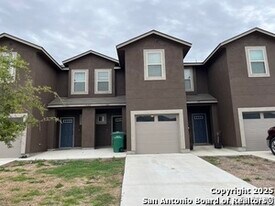14102 Fratelli Rd in San Antonio, TX - Building Photo