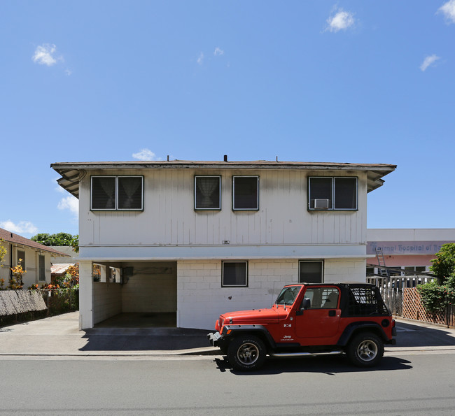 3115 Castle St in Honolulu, HI - Building Photo - Building Photo