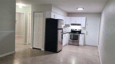 11833 SW 213th St in Miami, FL - Building Photo - Building Photo