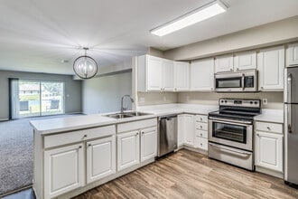 Keystone Lake Apartments in Battle Creek, MI - Foto de edificio - Building Photo