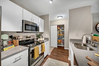 The Wilde in Raleigh, NC - Building Photo - Building Photo