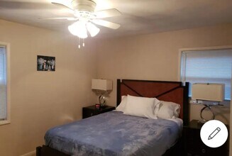 555 N Pearl St in Stockton, IL - Building Photo - Building Photo