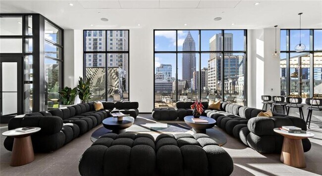 property at 811 Peachtree St NE