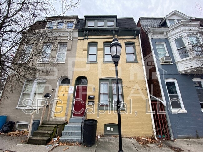 property at 226 S Pine St