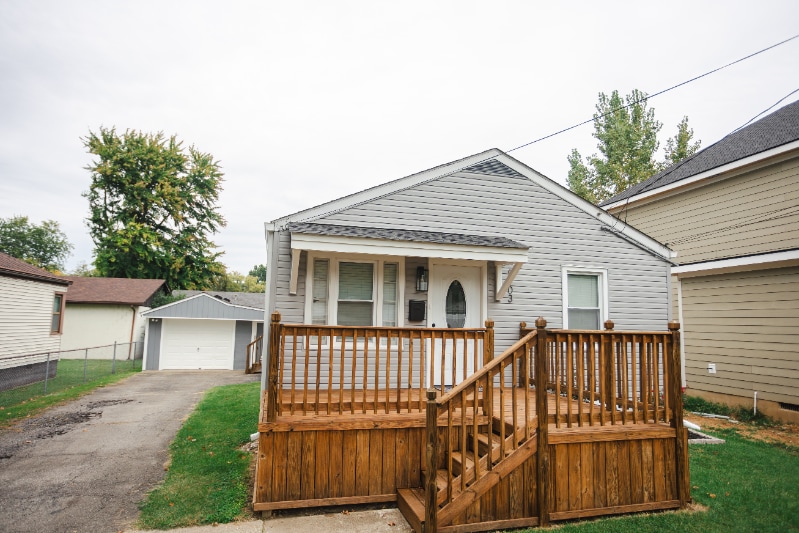 9103 Prospect St in Louisville, KY - Building Photo