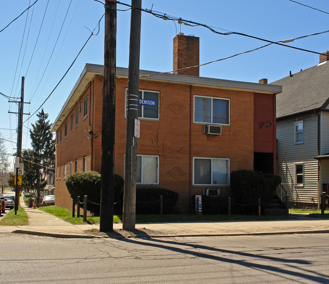 6701 Denison Ave in Cleveland, OH - Foto de edificio - Building Photo