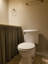 1717 Monroe Ave, Unit Joanne Budash in Dunmore, PA - Building Photo - Building Photo