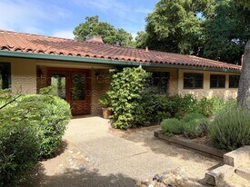 69 E Garzas Rd in Carmel Valley, CA - Building Photo